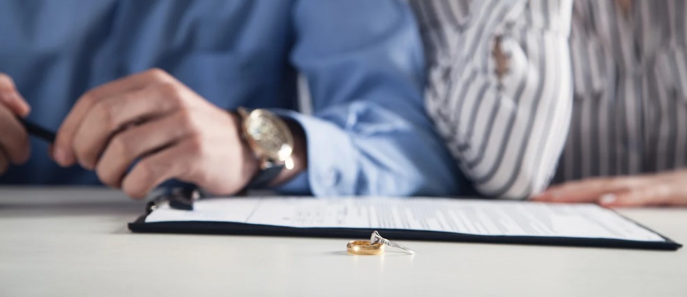 husband and wife having a divorce